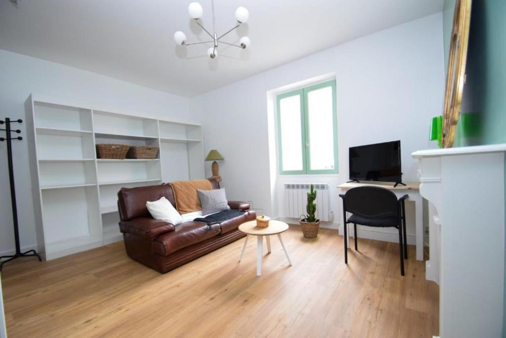 Appartement Entre Plage De L'Ecluse Et Place Du Marche 迪纳尔 外观 照片