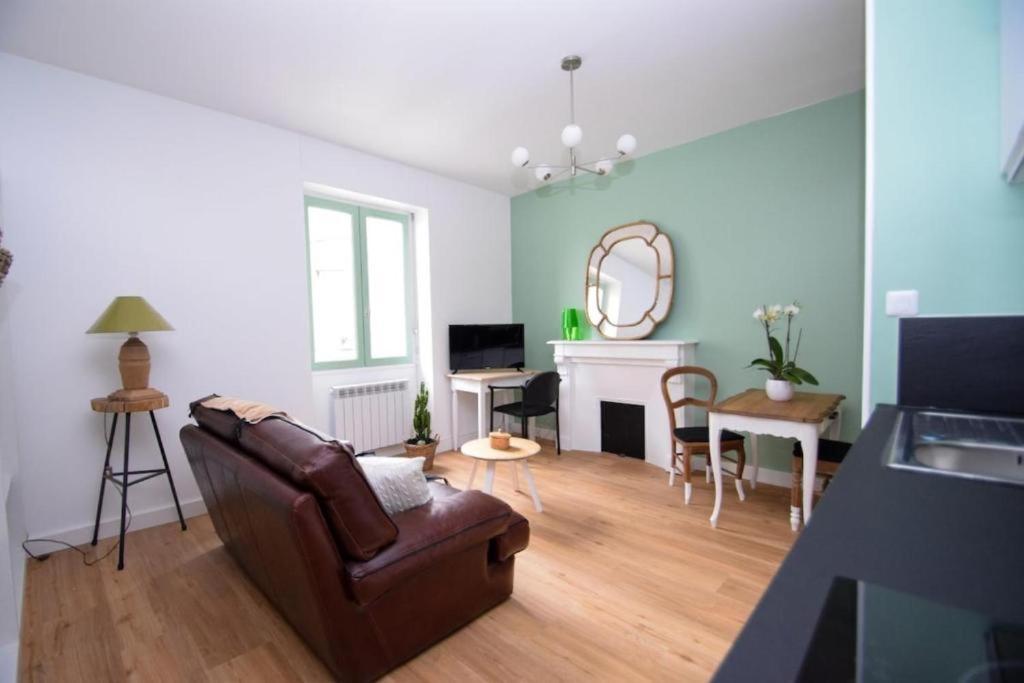 Appartement Entre Plage De L'Ecluse Et Place Du Marche 迪纳尔 外观 照片